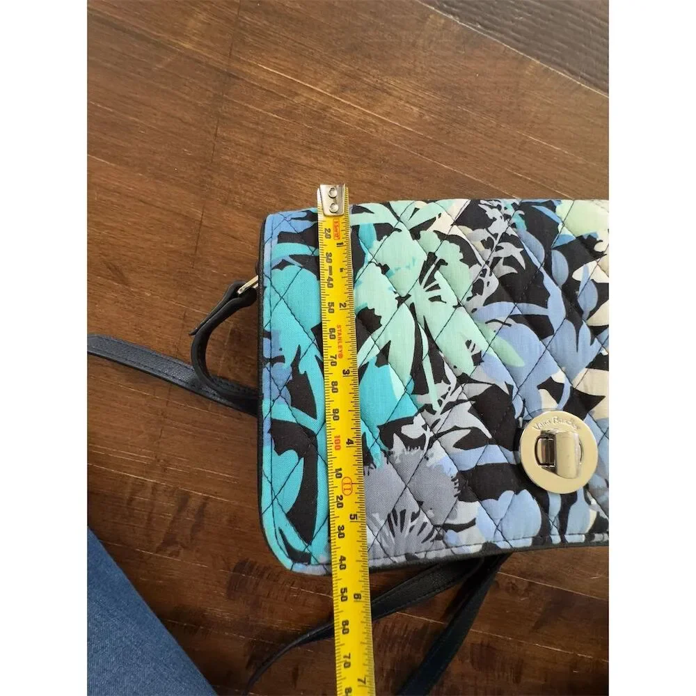Vera Bradley Camofloral Crossbody Purse Turnlock Quilted Women's Bag - Picture 3 of 9